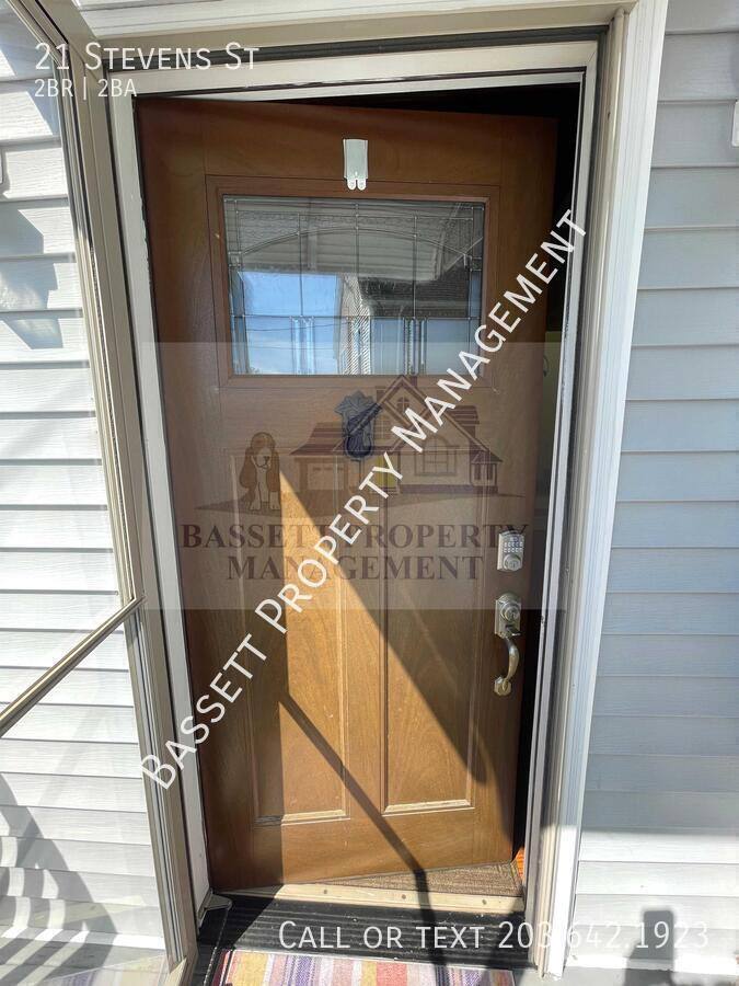 House for rent at 21 Stevens St, East Haven, CT 06512