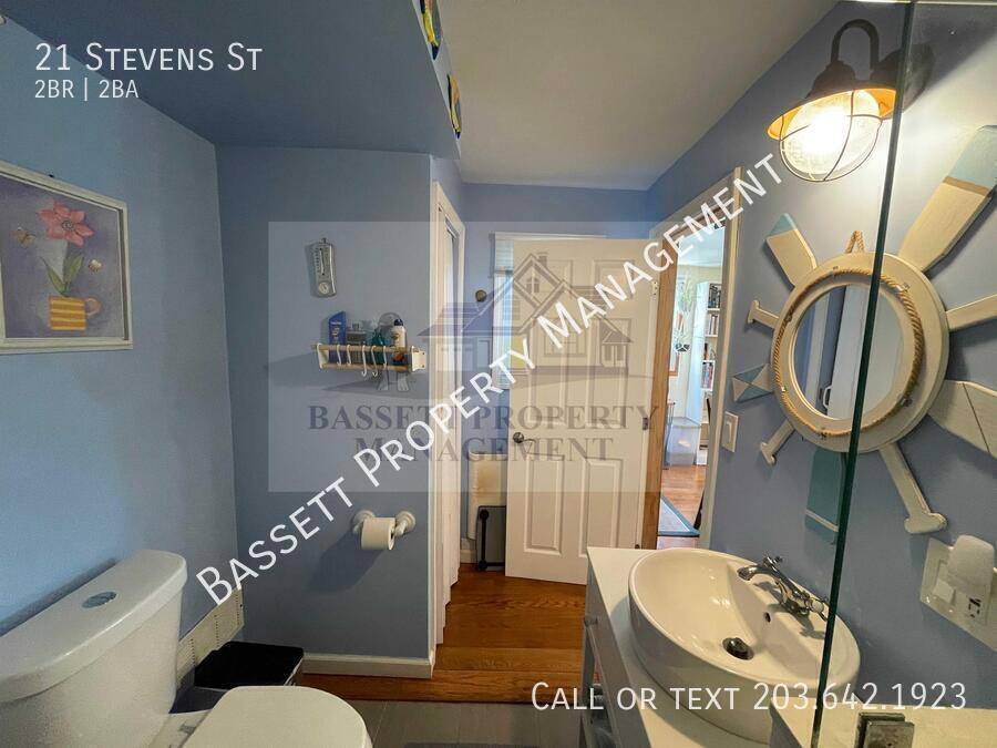 House for rent at 21 Stevens St, East Haven, CT 06512