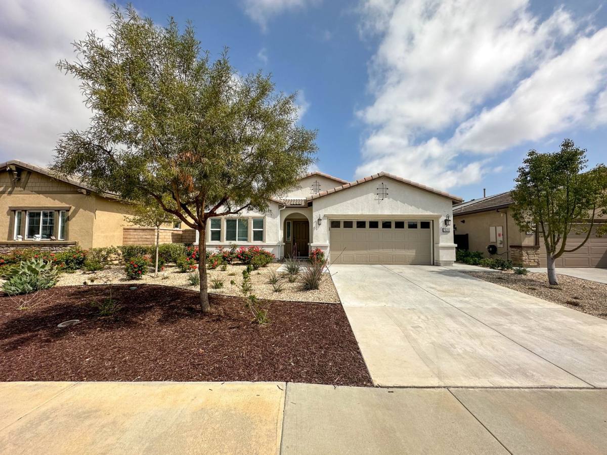 Apartment for rent at 26318 Desert Rose Lane, Menifee, CA 92586