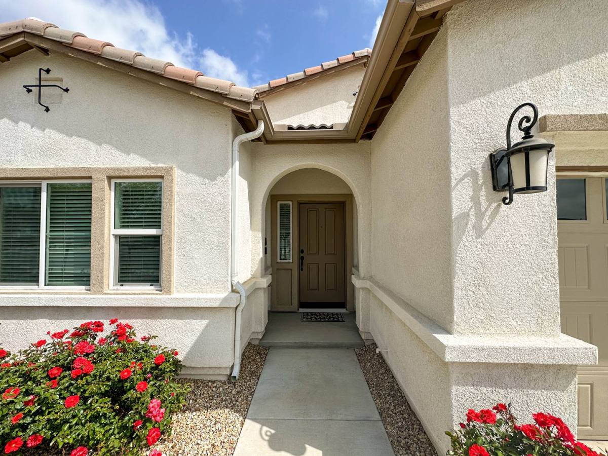 Apartment for rent at 26318 Desert Rose Lane, Menifee, CA 92586