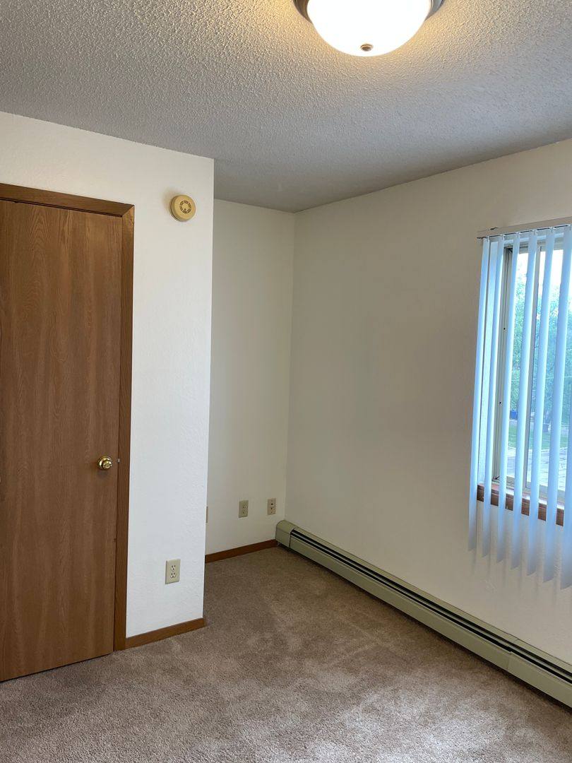Apartment for rent at 524 14th St S, Saint Cloud, MN 56301