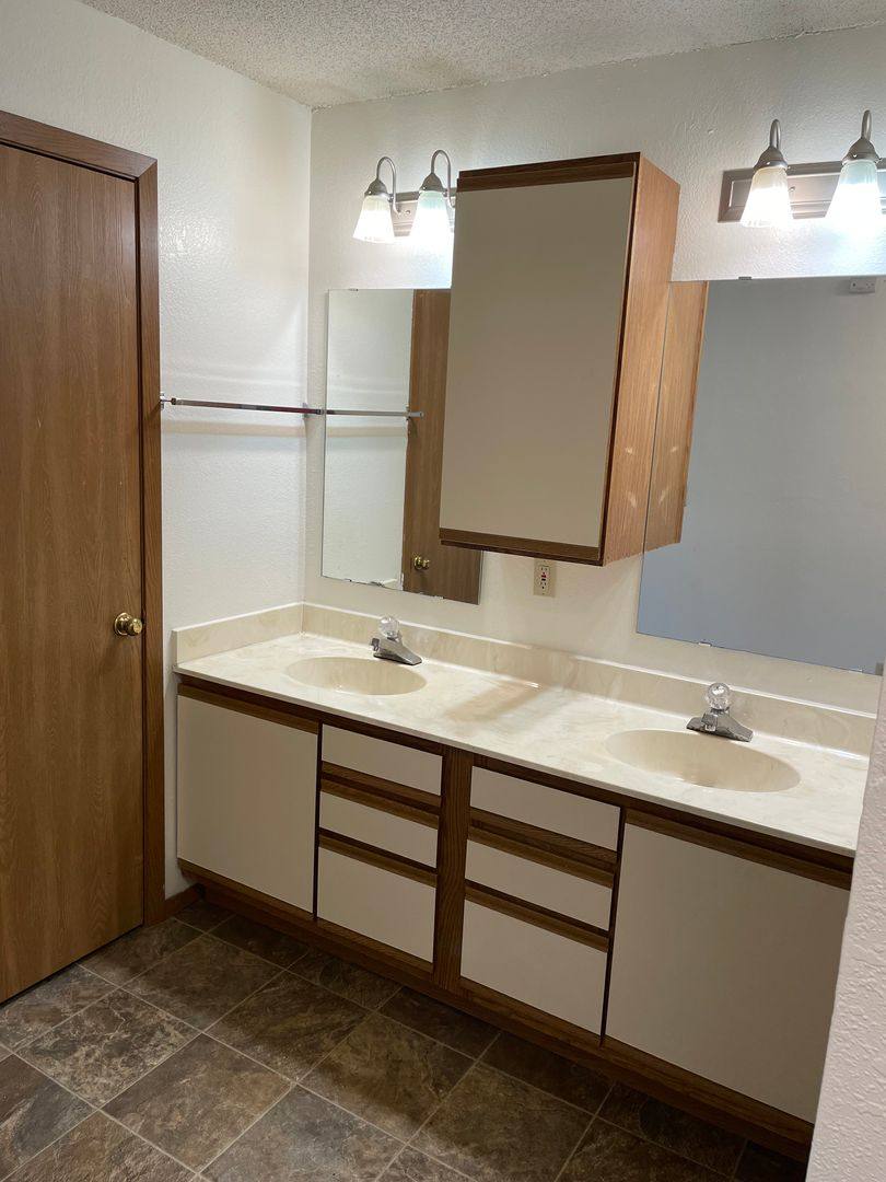 Apartment for rent at 524 14th St S, Saint Cloud, MN 56301