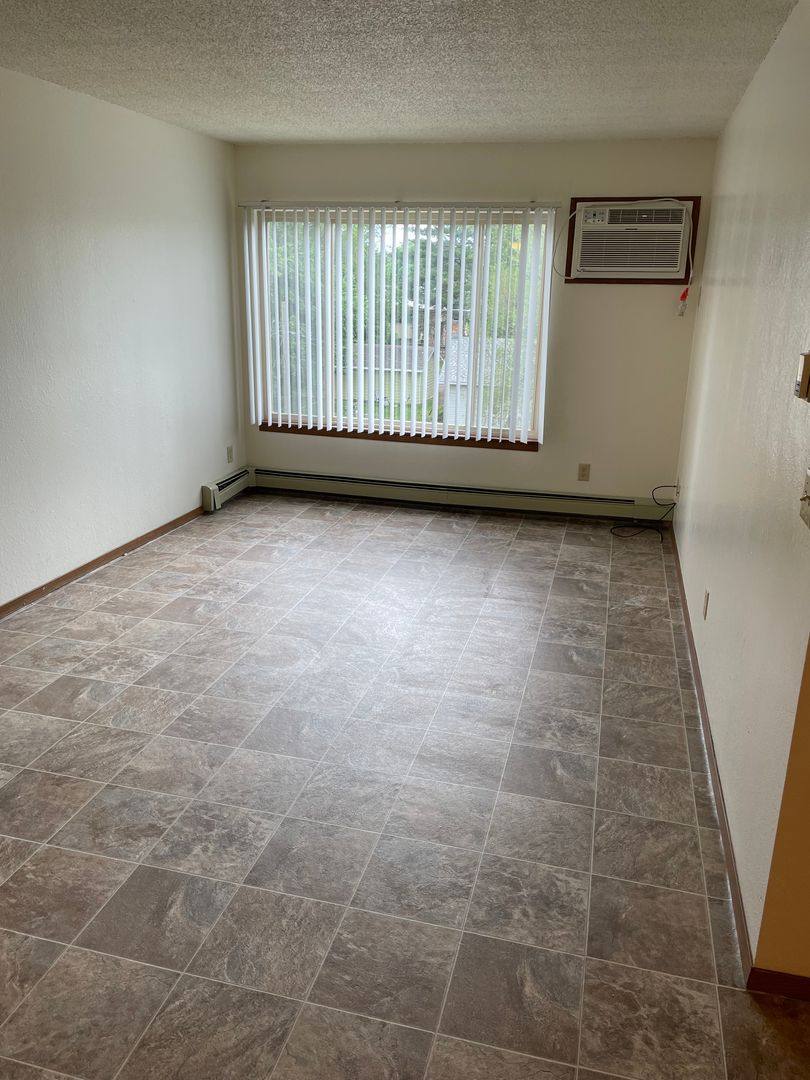 Apartment for rent at 524 14th St S, Saint Cloud, MN 56301
