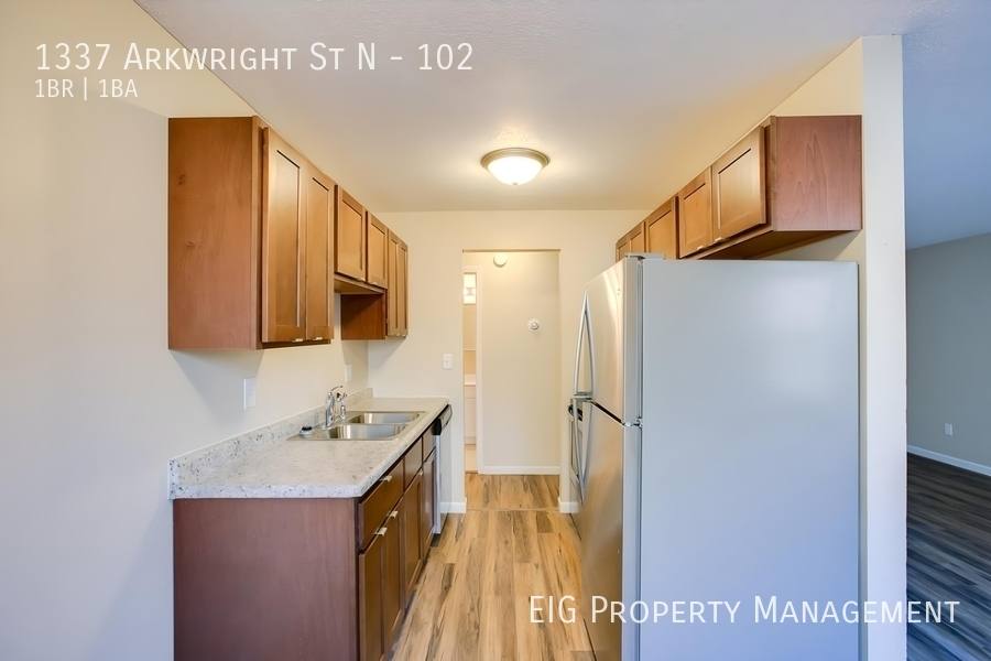 Apartment for rent at 1337 Arkwright St N #102, Saint Paul, MN 55130