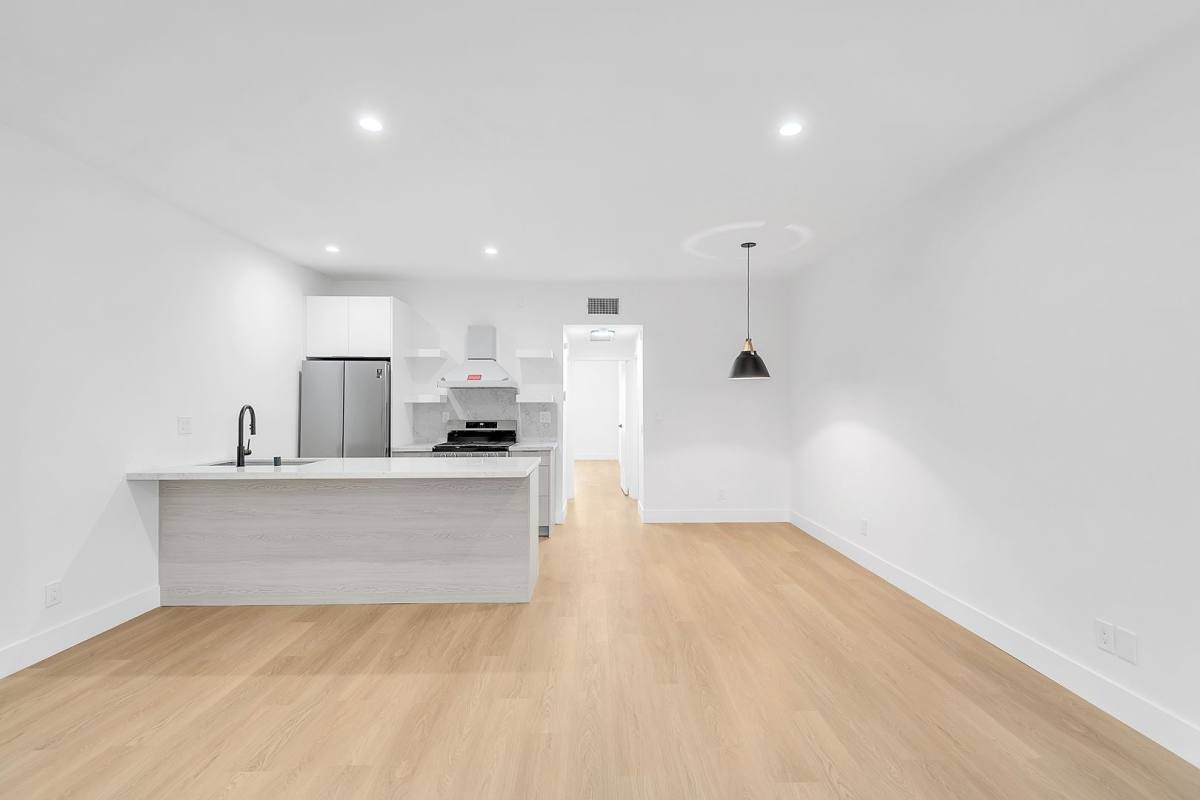 Apartment for rent at 2062 Dracena Dr, Los Angeles, CA 90027