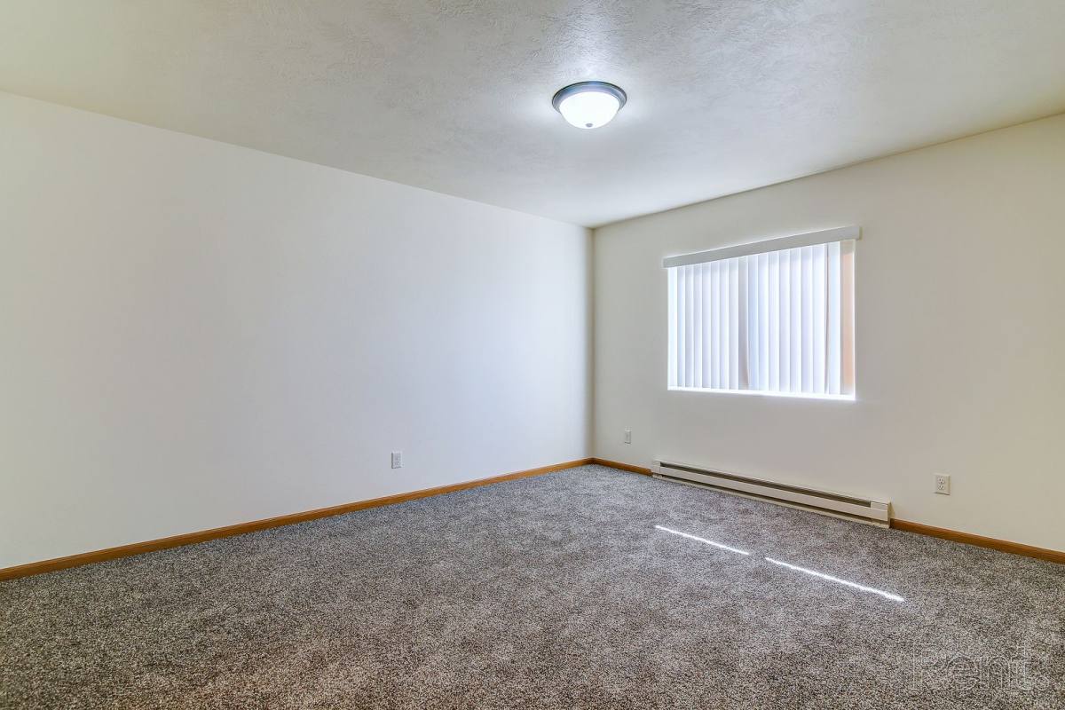 Apartment for rent at 3200 20th Ave NW, Minot, ND 58703