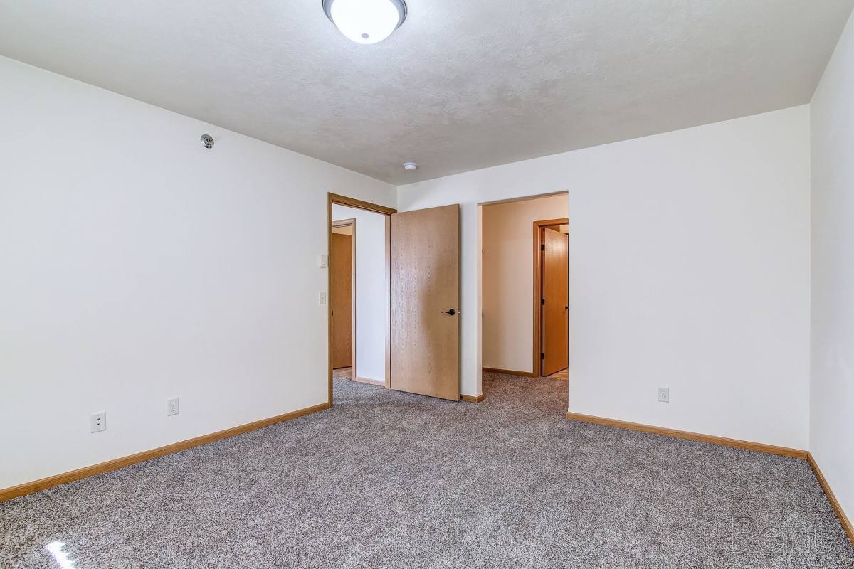 Apartment for rent at 3200 20th Ave NW, Minot, ND 58703