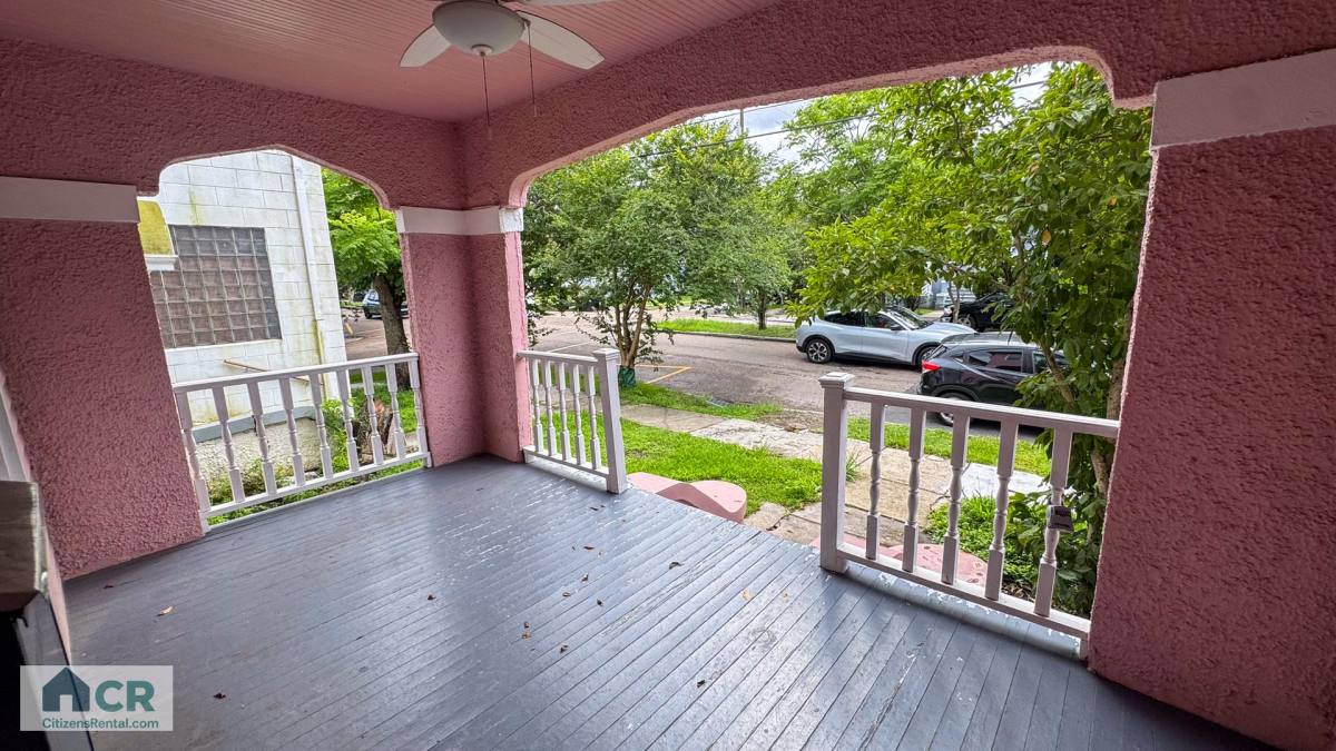 Townhouse for rent at 2205 - 2207 Broadway St First Floor, New Orleans, LA 70118