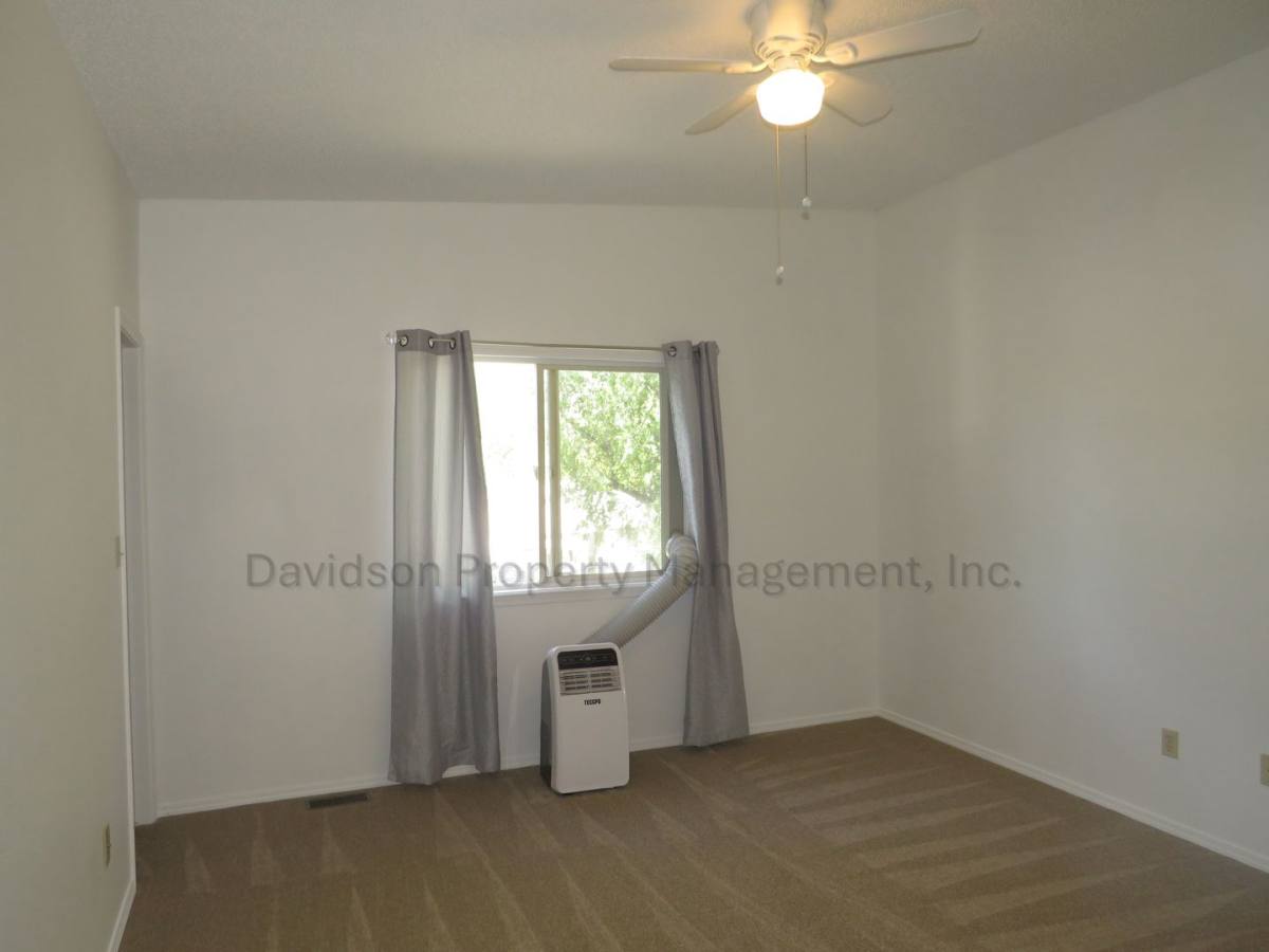 House for rent at 2125 W Platte Ave, Colorado Springs, CO 80904