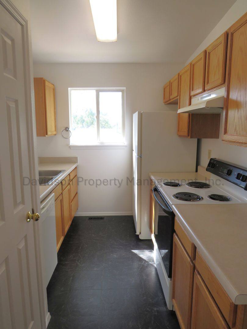 House for rent at 2125 W Platte Ave, Colorado Springs, CO 80904
