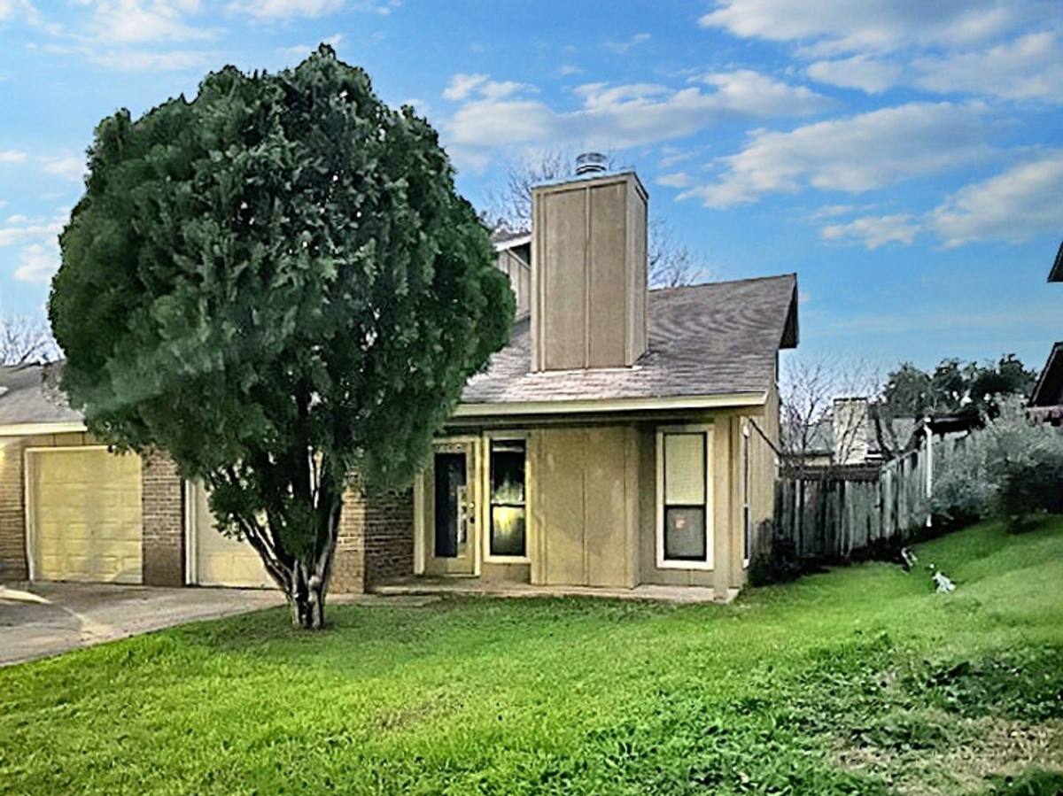 Apartment for rent at 8104 Hood Circle #A, Austin, TX 78745