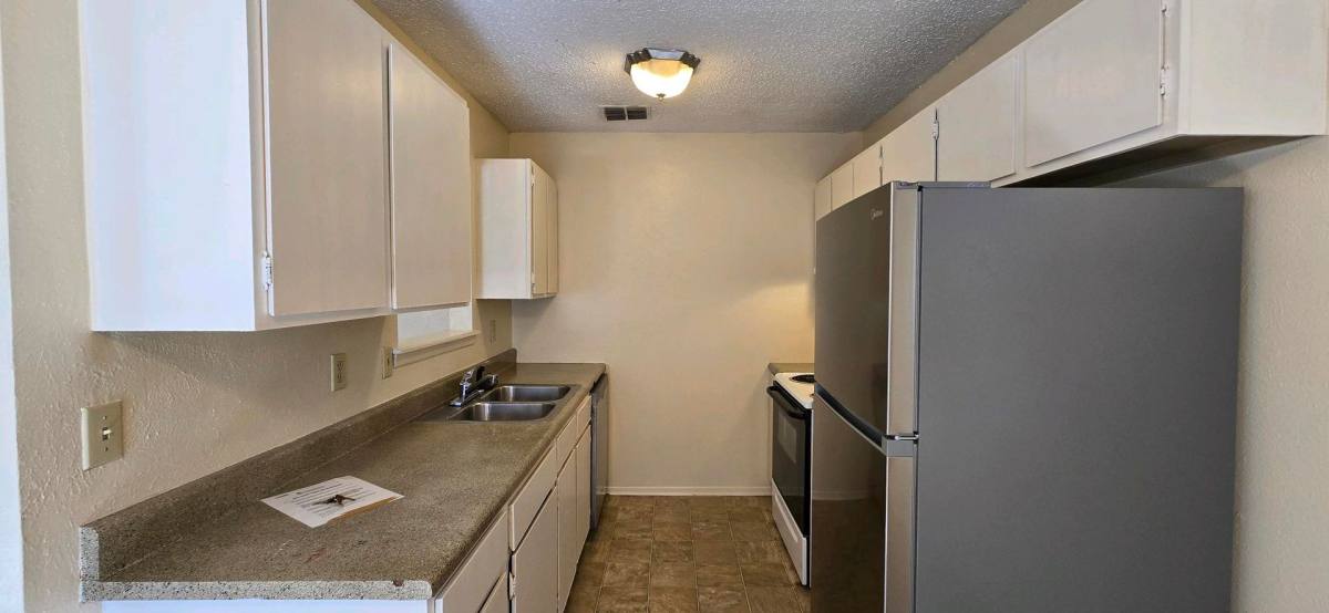 Apartment for rent at 302 S Green St, Hallsville, TX 75650
