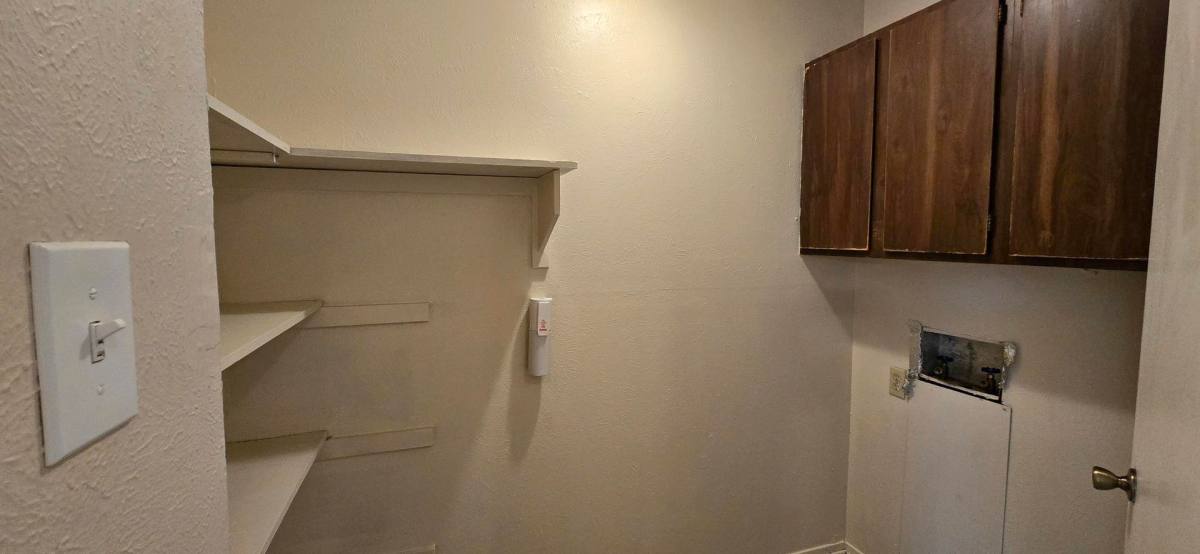 Apartment for rent at 302 S Green St, Hallsville, TX 75650