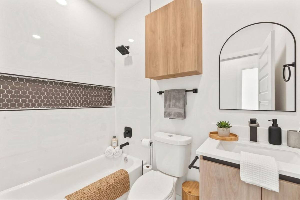 Apartment for rent at 200 S Cynthia St, McAllen, TX 78501
