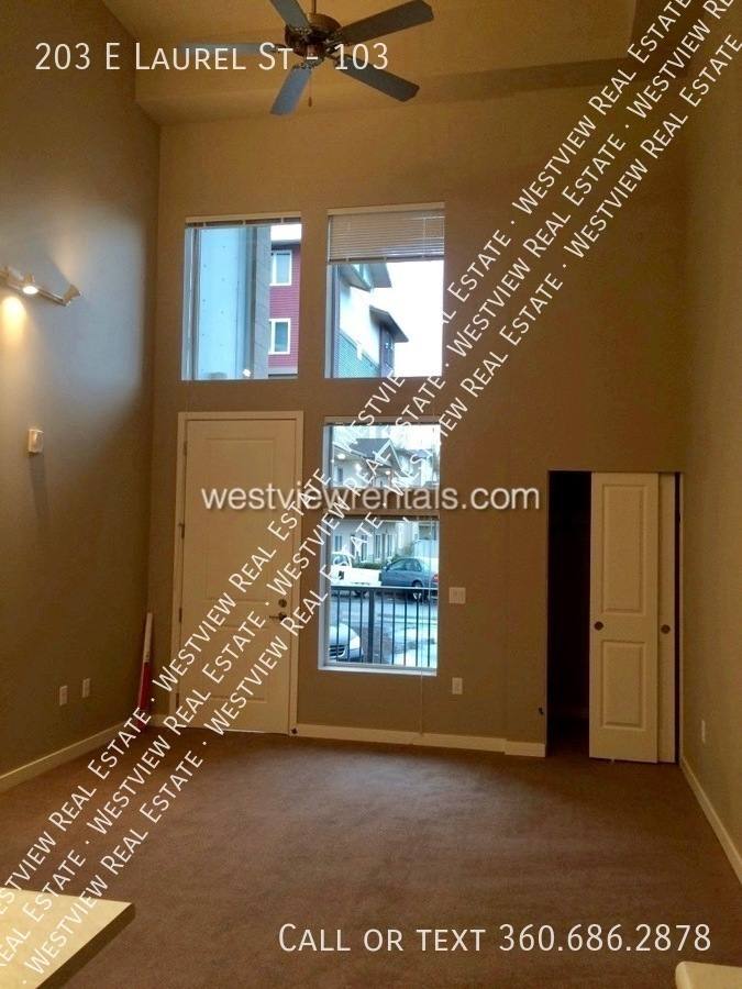 Apartment for rent at 203 E Laurel St #103, Bellingham, WA 98225