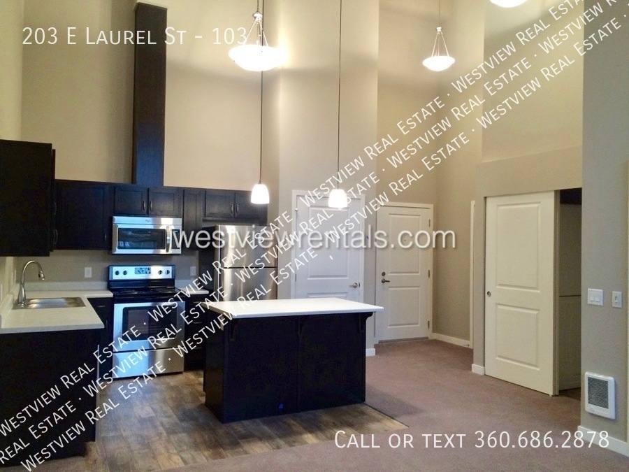 Apartment for rent at 203 E Laurel St #103, Bellingham, WA 98225