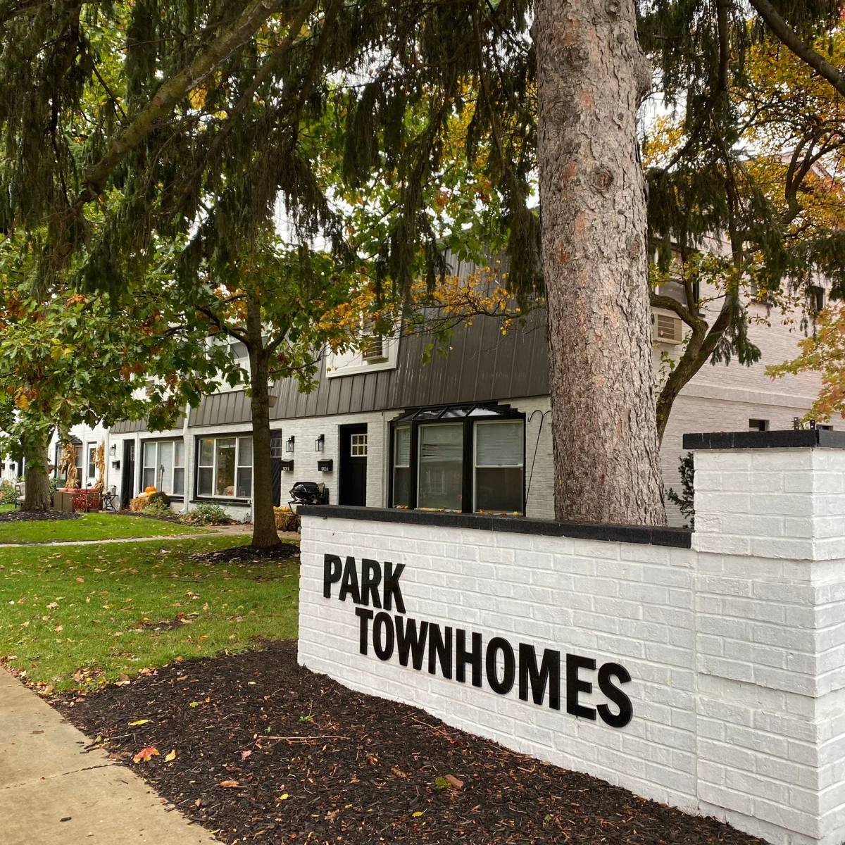 Townhouse for rent at 1900 - 1910 Green Bay Rd, Highland Park, IL 60035