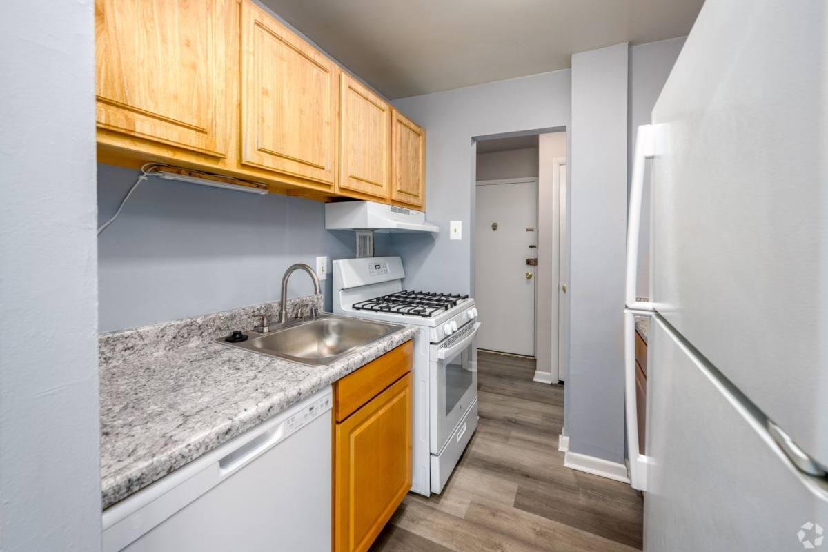Apartment for rent at 7903 Indian Head Highway 207, Oxon Hill, MD 20745