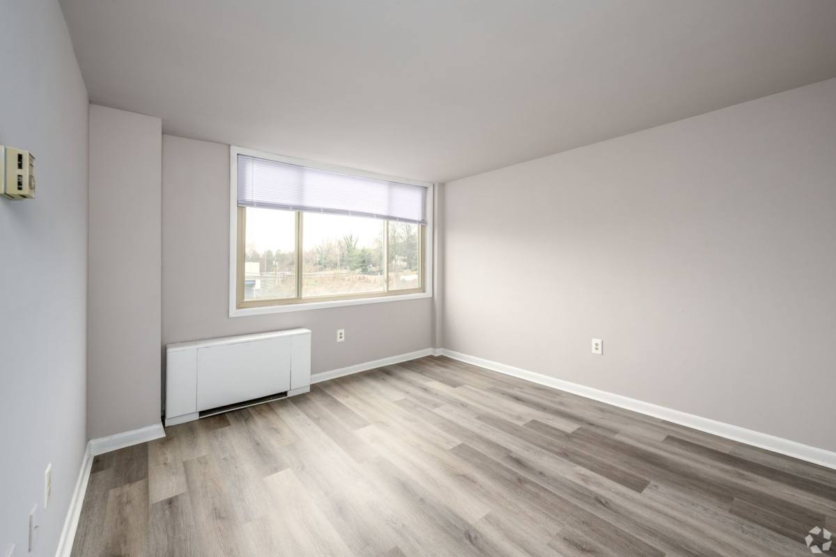 Apartment for rent at 7903 Indian Head Highway 207, Oxon Hill, MD 20745