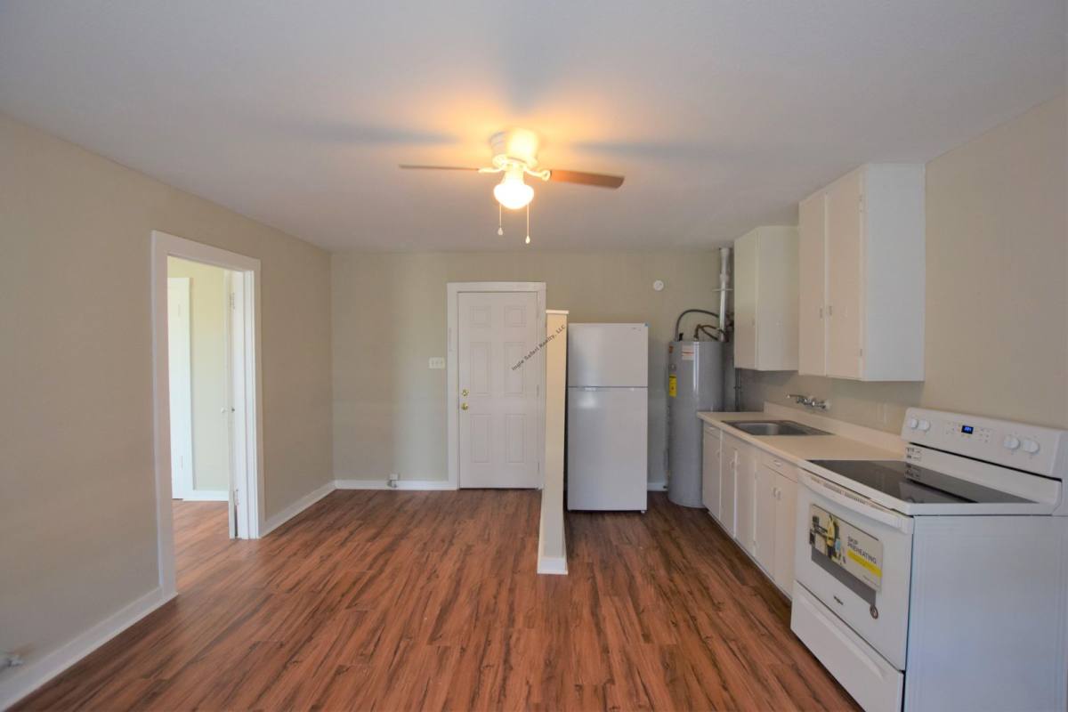Apartment for rent at 441 Clarence St, Lake Charles, LA 70601