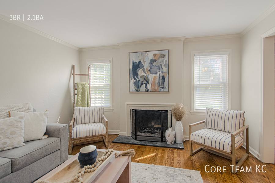 Townhouse for rent at 629 E Meyer Blvd #629, Kansas City, MO 64131