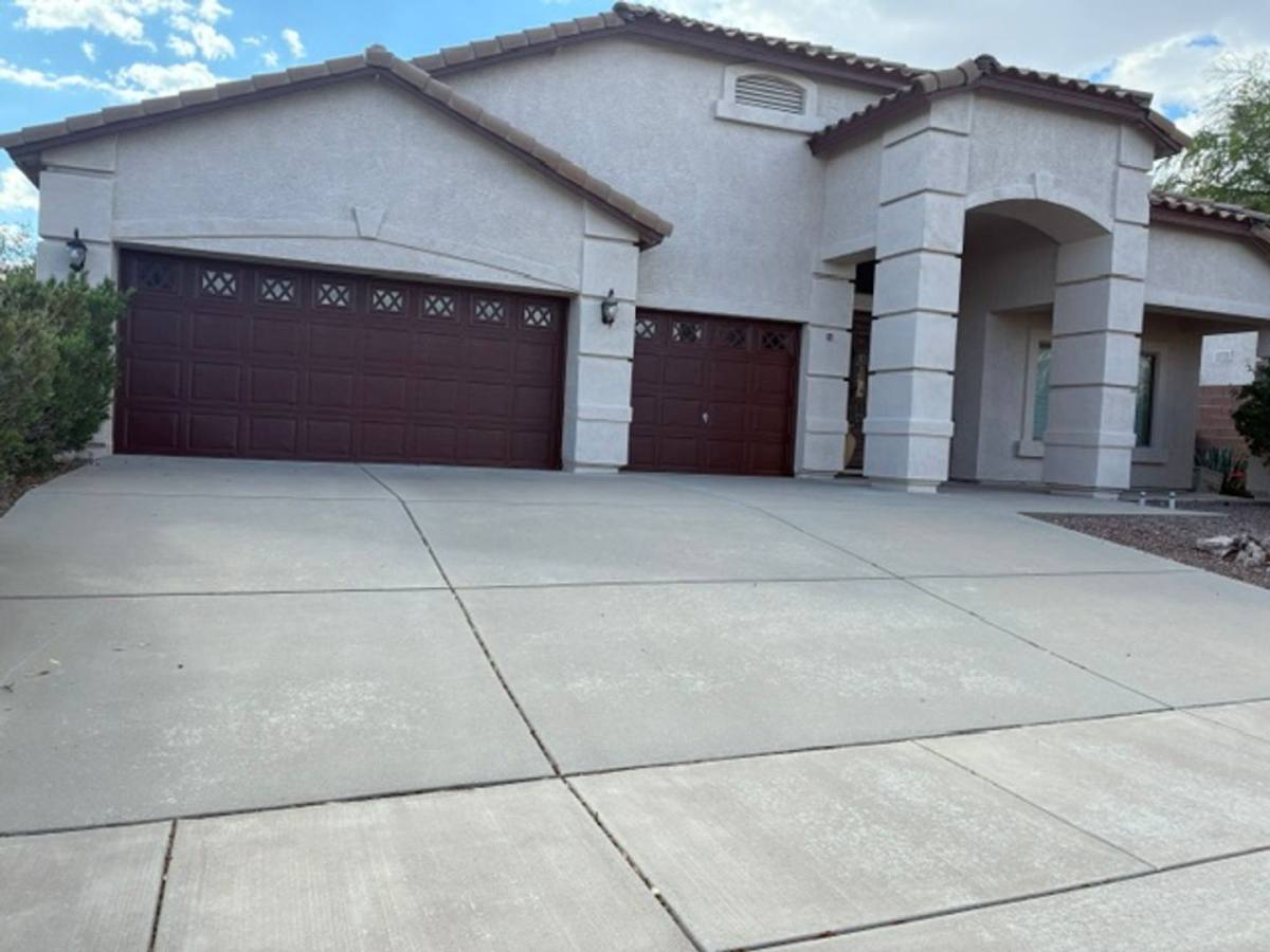 House for rent at 4927 N Louis River Way, Tucson, AZ 85718