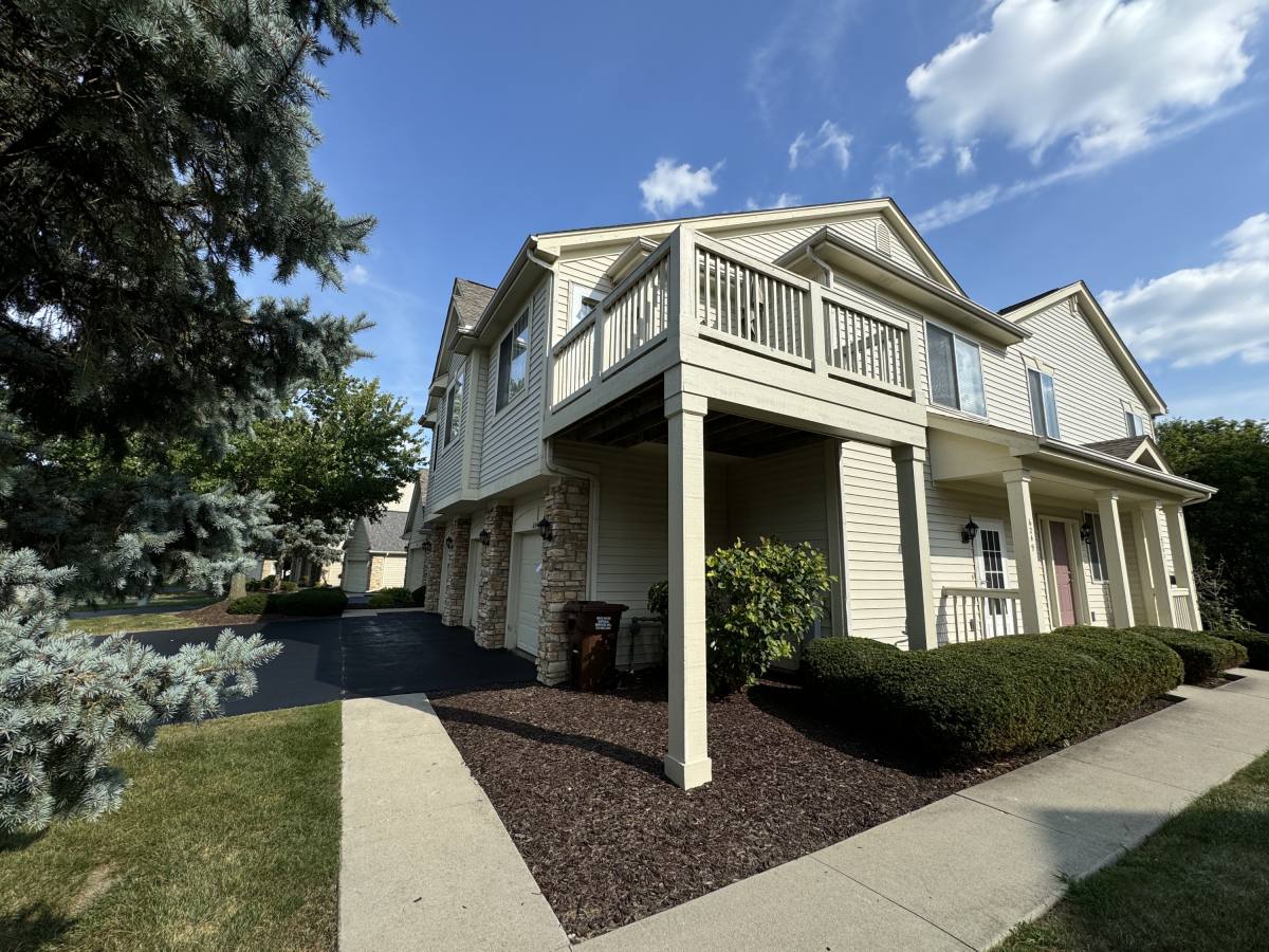 Townhouse for rent at 6251 Commonwealth Dr #1, Loves Park, IL 61111