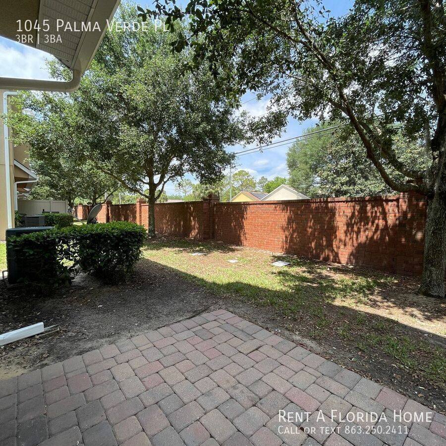 Townhouse for rent at 1045 Palma Verde Place, Apopka, FL 32712