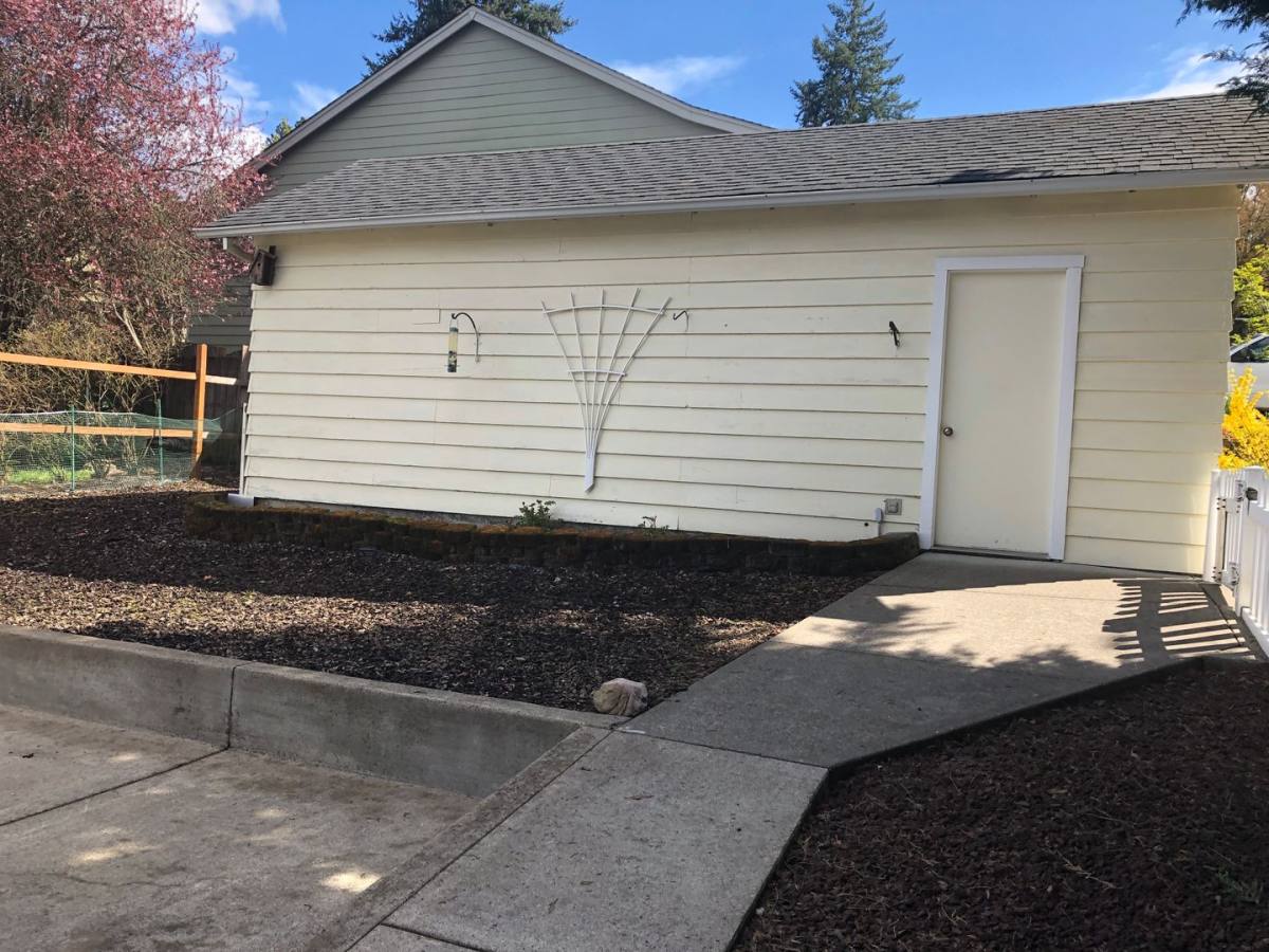House for rent at 15796 SW Willamette St, Sherwood, OR 97140