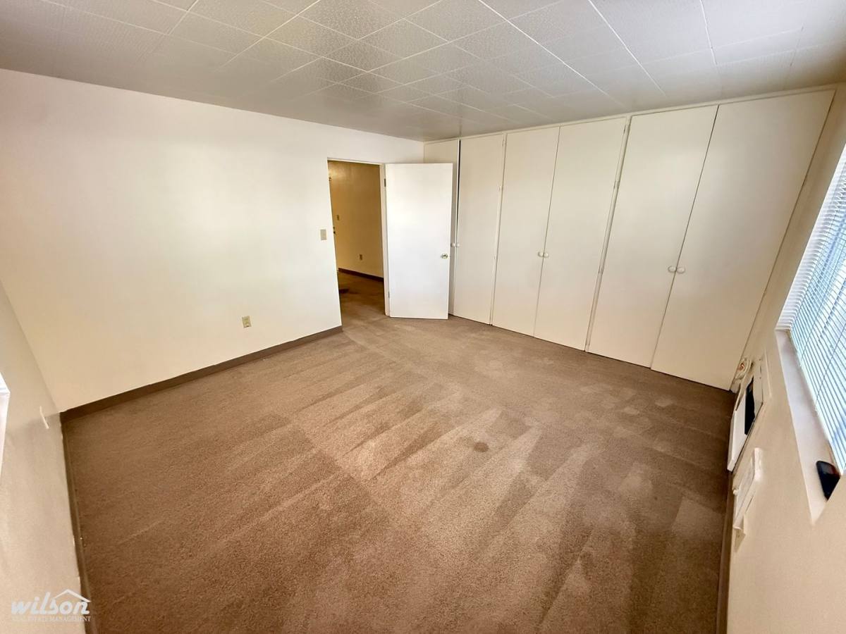 Apartment for rent at 11 S 9th Ave, Yakima, WA 98902