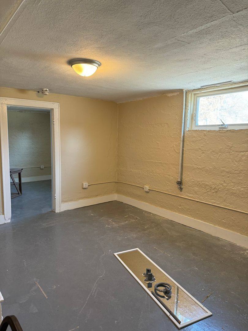 Apartment for rent at 700 W State St, Springfield, MO 65802