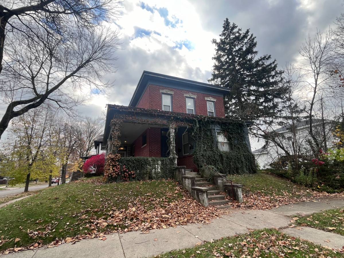 Apartment for rent at 303 W Dewald St, Fort Wayne, IN 46802