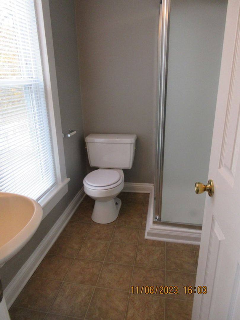 Apartment for rent at 303 W Dewald St, Fort Wayne, IN 46802