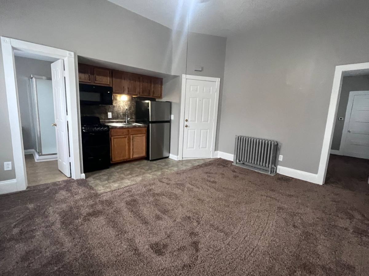 Apartment for rent at 303 W Dewald St, Fort Wayne, IN 46802