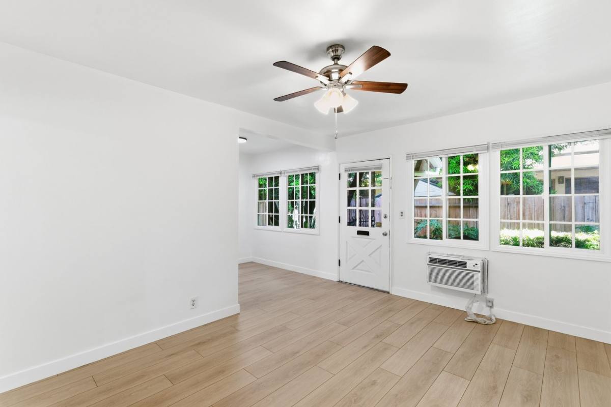 Apartment for rent at 7249 Alabama Ave, Canoga Park, CA 91303