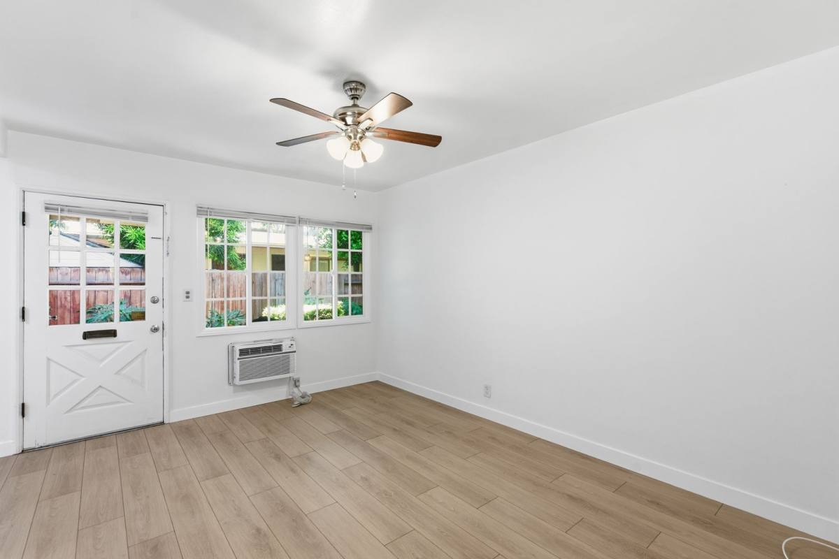 Apartment for rent at 7249 Alabama Ave, Canoga Park, CA 91303