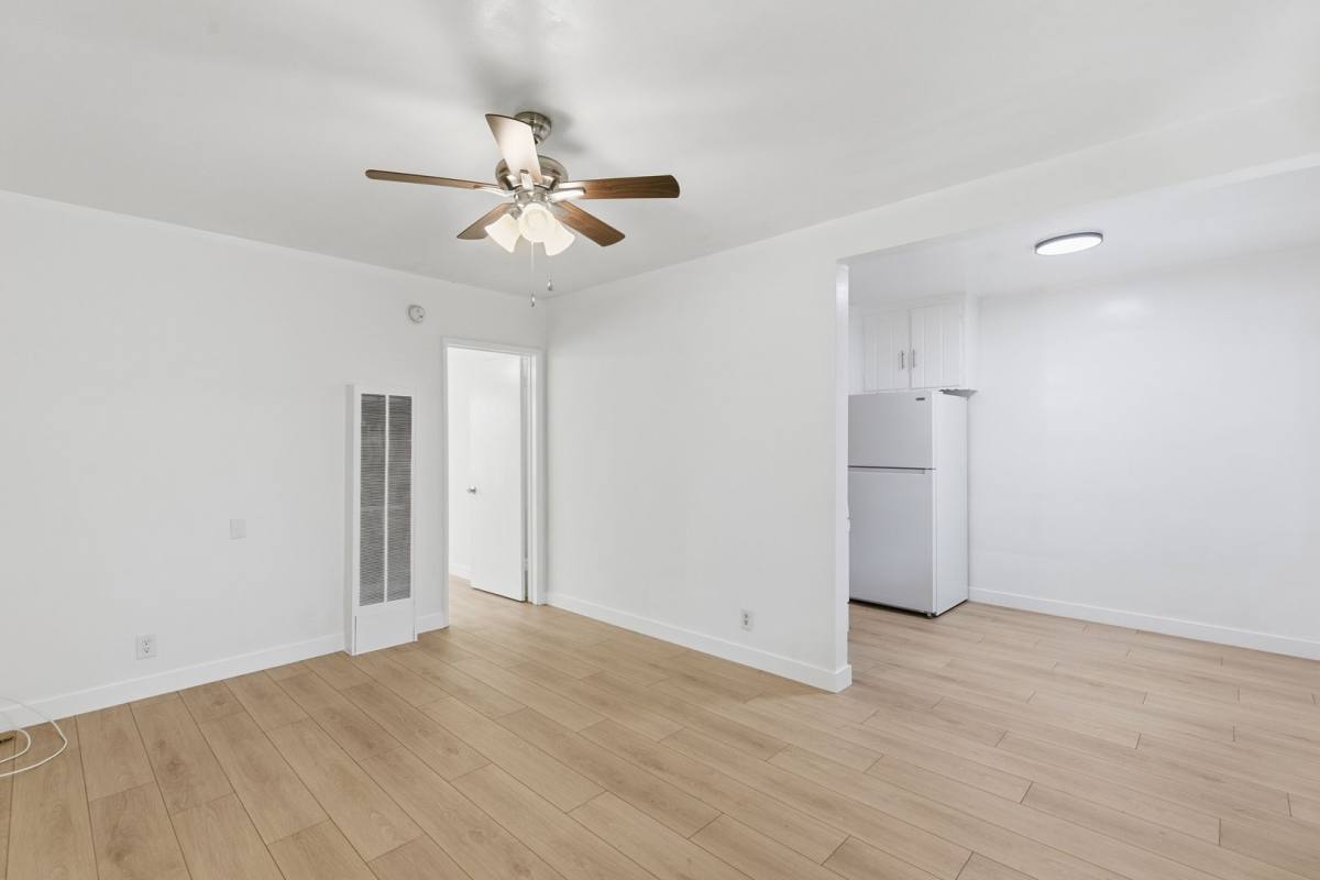 Apartment for rent at 7249 Alabama Ave, Canoga Park, CA 91303