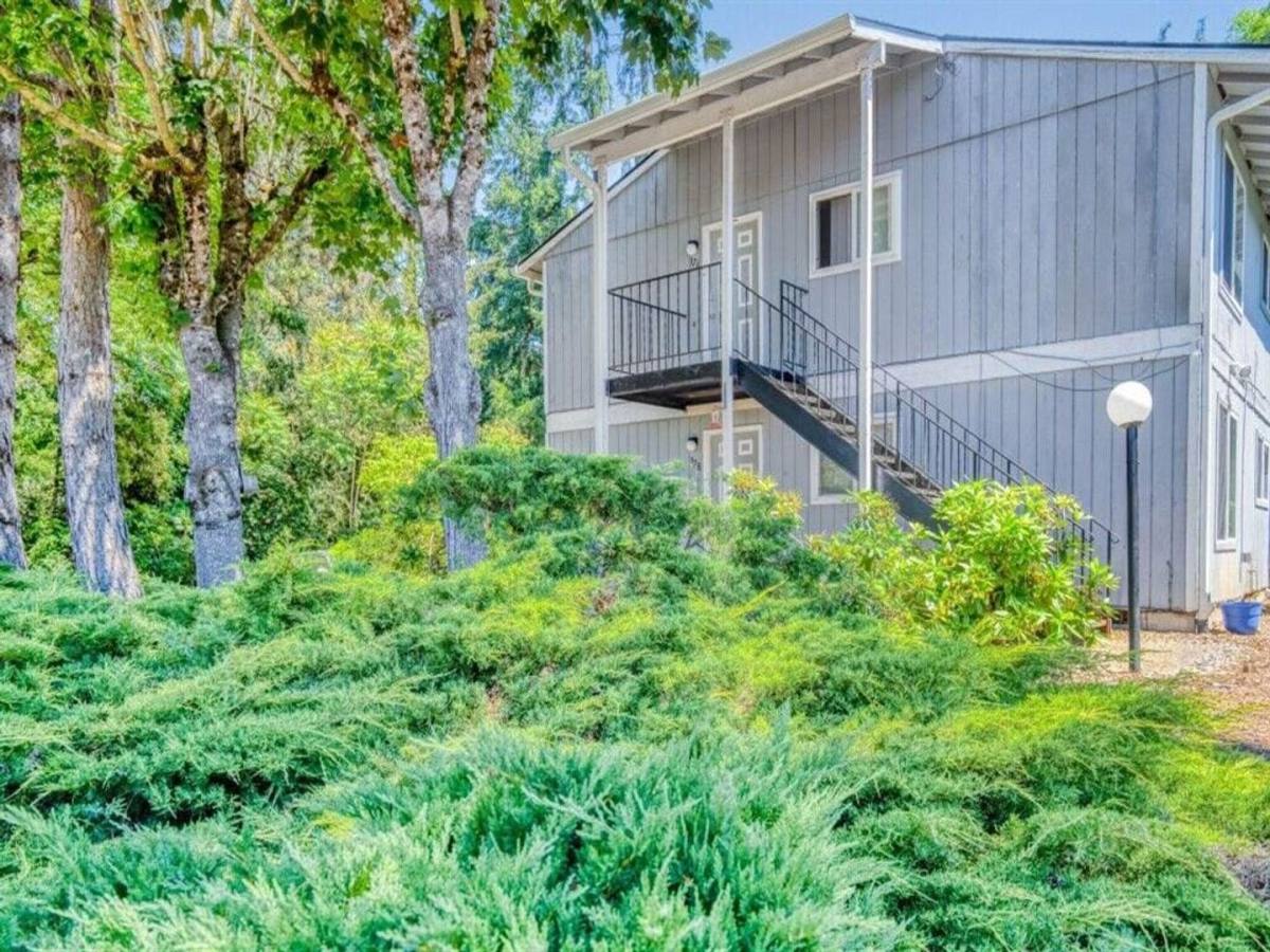 Apartment for rent at 360 S Locust St, Canby, OR 97013