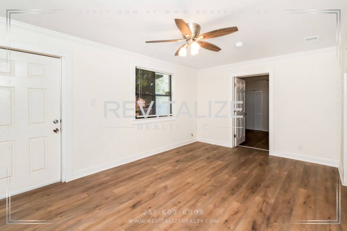 Apartment for rent at 831 James St, Saraland, AL 36571