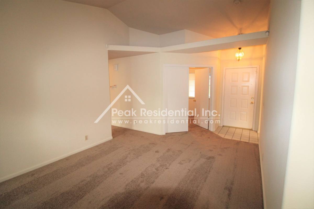 House for rent at 1024 Moreno Way, Sacramento, CA 95838