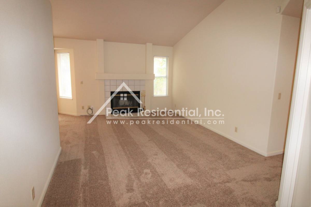 House for rent at 1024 Moreno Way, Sacramento, CA 95838