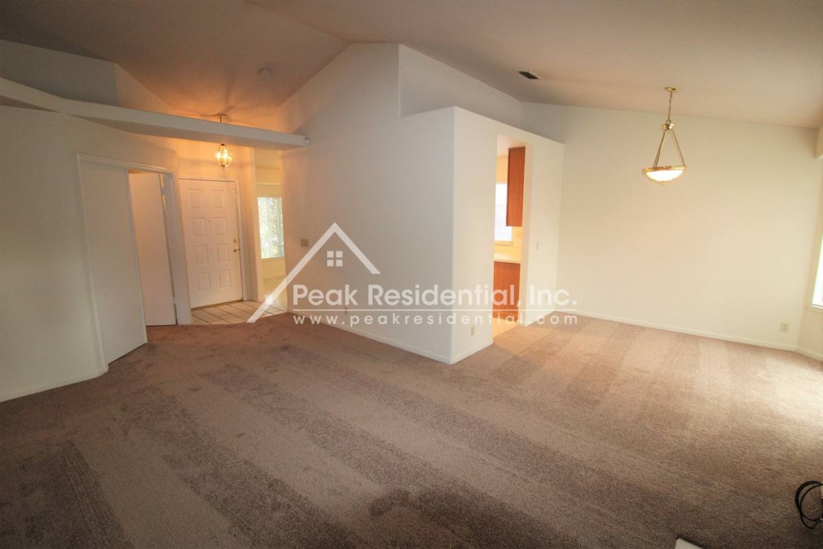 House for rent at 1024 Moreno Way, Sacramento, CA 95838