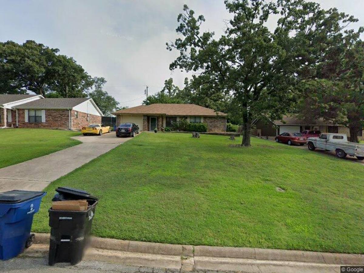 House for rent at 1623 W Parnell St, Denison, TX 75020