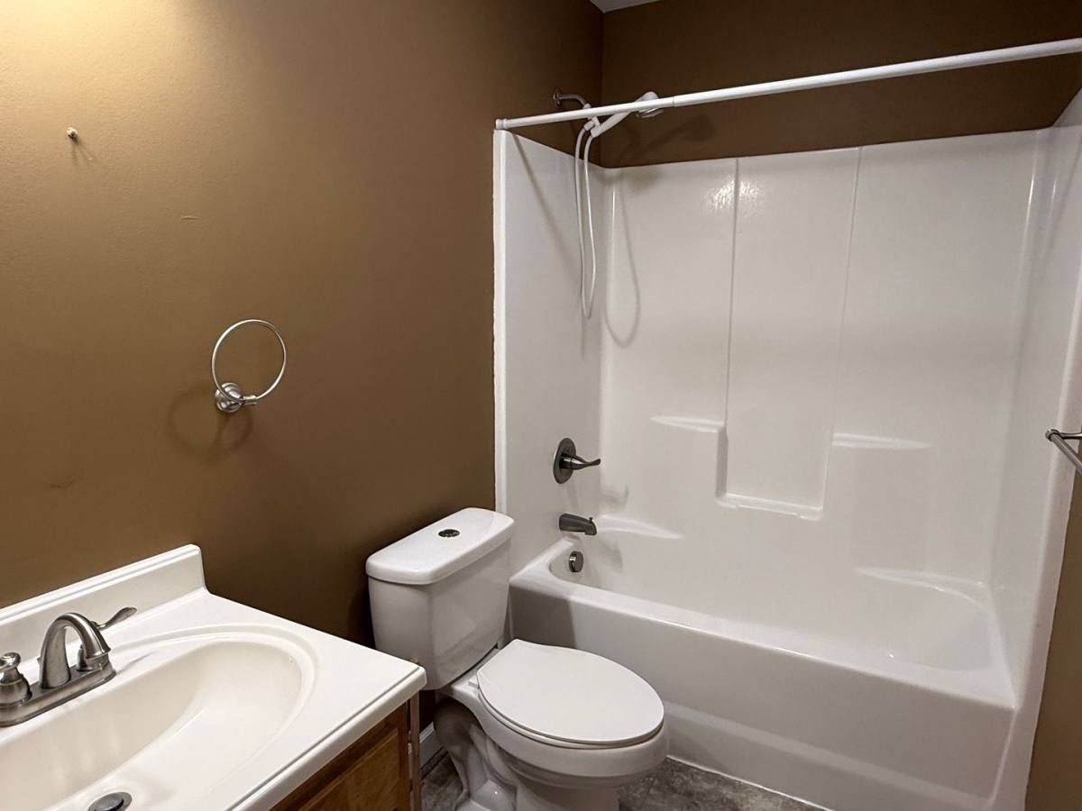 Apartment for rent at 909 N Flint St, Lincolnton, NC 28092