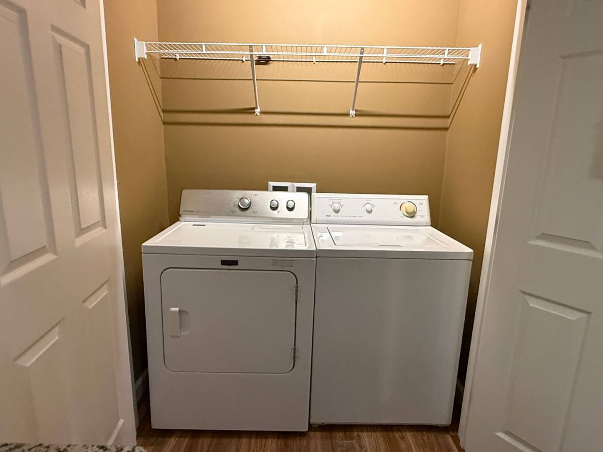 Apartment for rent at 909 N Flint St, Lincolnton, NC 28092