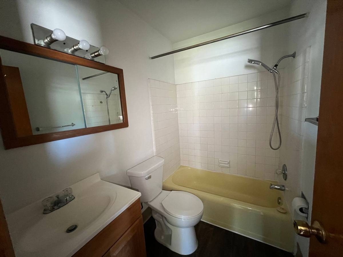 Apartment for rent at 2070 Coon Rapids Blvd NW, Minneapolis, MN 55433