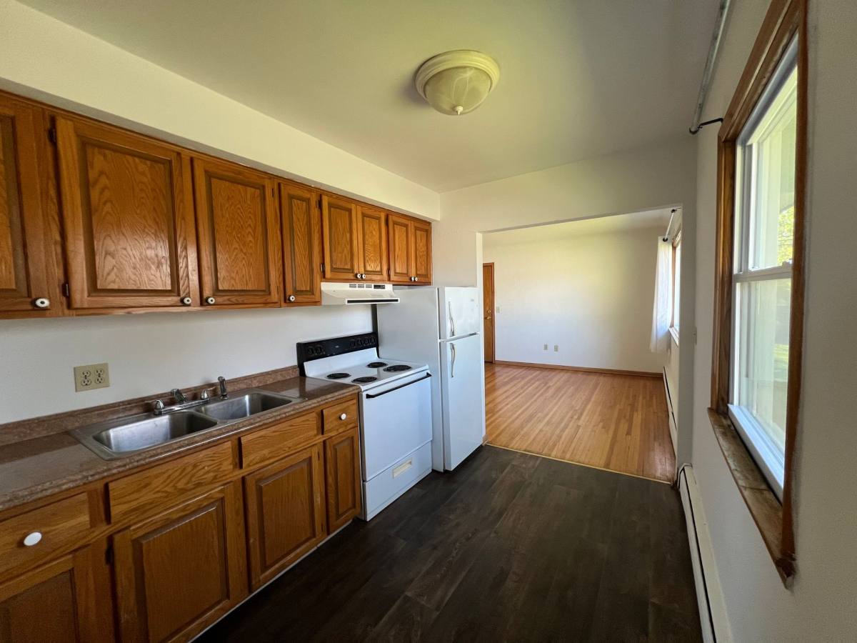 Apartment for rent at 2070 Coon Rapids Blvd NW, Minneapolis, MN 55433