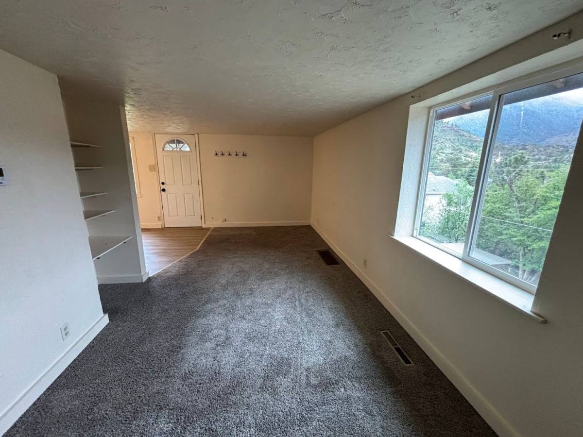 House for rent at 37 Delaware Rd, Manitou Springs, CO 80829