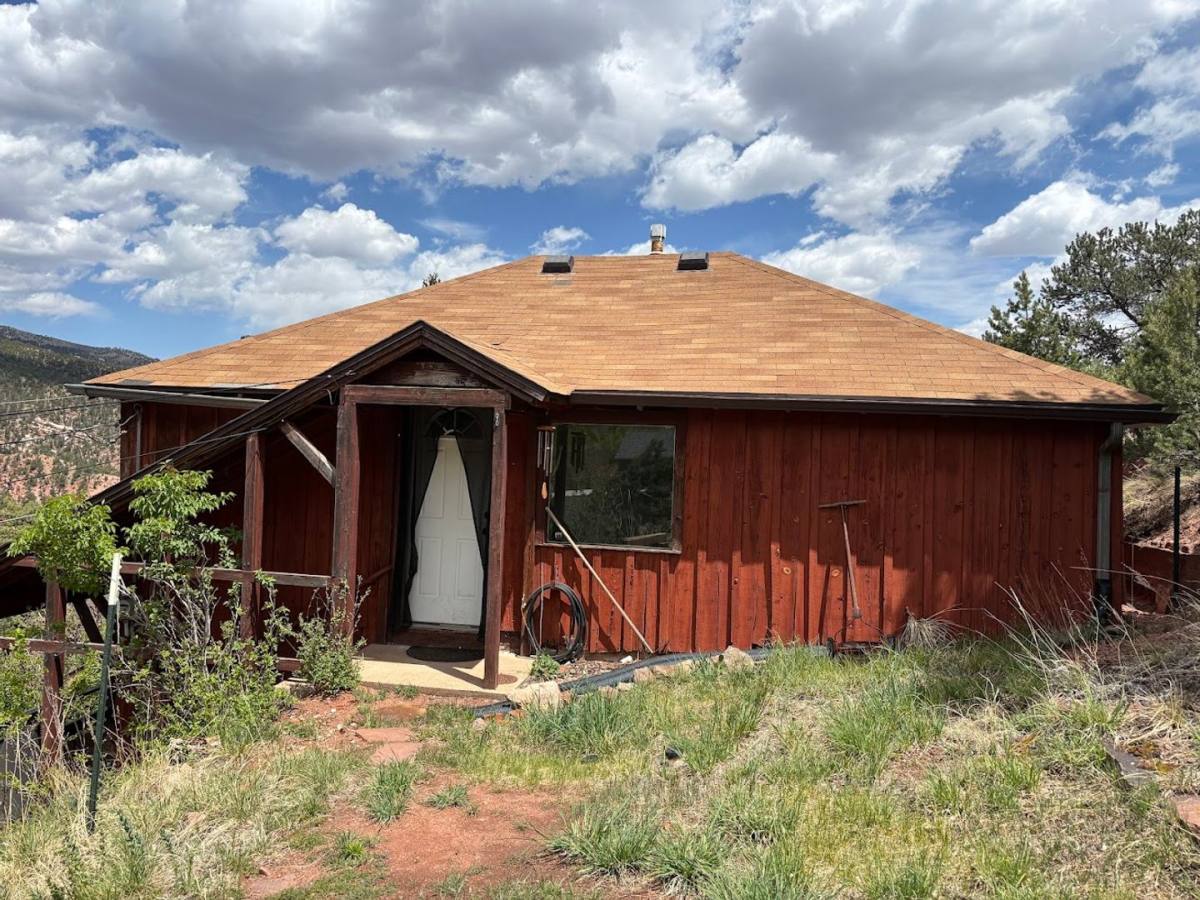 House for rent at 37 Delaware Rd, Manitou Springs, CO 80829
