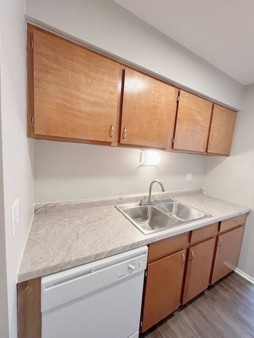 Apartment for rent at 918 Heritage Court, Crown Point, IN 46307